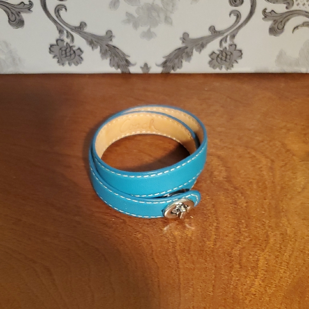 Coach Turquoise Turn Lock Leather Wrap Bracelet NWOT